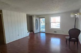 1031 Foxwood Ln, Essex, MD 21221 - Photo 3