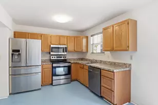 8812 Fox Cir, Perry Hall, MD 21128 - Photo 9