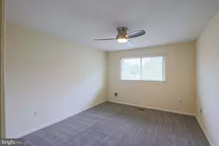 708 Old Crossing Dr, Baltimore, MD 21208 - Photo 17