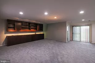 708 Old Crossing Dr, Baltimore, MD 21208 - Photo 21