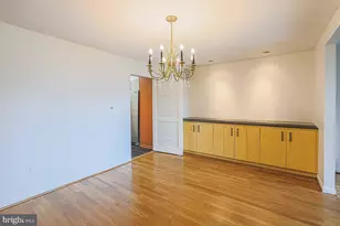 708 Old Crossing Dr, Baltimore, MD 21208 - Photo 9