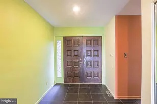 708 Old Crossing Dr, Baltimore, MD 21208 - Photo 3