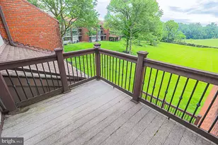 708 Old Crossing Dr, Baltimore, MD 21208 - Photo 15
