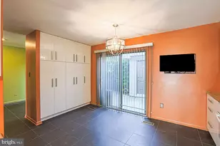 708 Old Crossing Dr, Baltimore, MD 21208 - Photo 5