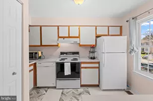 2125 Cedar Barn Way, Baltimore, MD 21244 - Photo 3