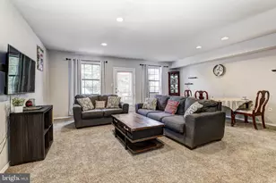 13 Keen Mill Ct, Catonsville, MD 21228 - Photo 3