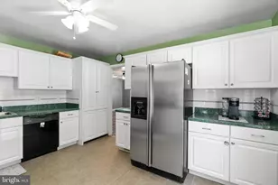 803 Greenview Ct, Reisterstown, MD 21136 - Photo 7