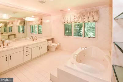 10 Valley Gate Way, Pikesville, MD 21208 - Photo 23
