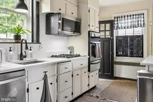 4308 Kensington Rd, Baltimore, MD 21229 - Photo 5