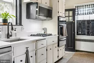 4308 Kensington Rd, Baltimore, MD 21229 - Photo 9