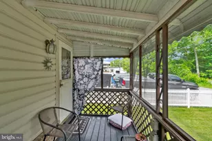 8029 Shore Rd, Baltimore, MD 21219 - Photo 19