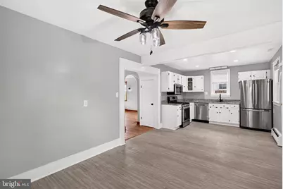 104 W Elm Avenue, Baltimore, MD 21206 - Photo 9