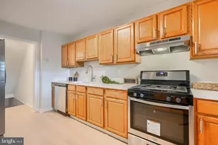 6190 Radecke Ave, Baltimore, MD 21206 - Photo 11