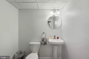 3 Erwood Ct, Baltimore, MD 21212 - Photo 37