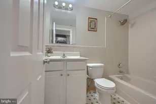 28 Allegheny Ave, Baltimore, MD 21204 - Photo 19