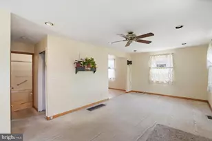8240 Longpoint Rd, Baltimore, MD 21222 - Photo 3