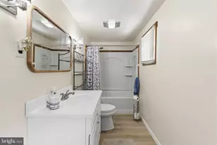 2411 Poplar Rd, Baltimore, MD 21221 - Photo 15