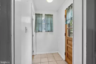 9 Rognel, Baltimore, MD 21228 - Photo 17