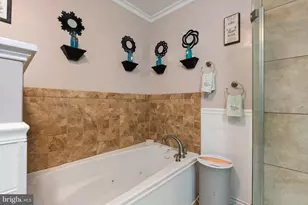 70 Del Rio Rd, Baltimore, MD 21222 - Photo 17