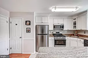 29 Silverton Ct, Cockeysville, MD 21030 - Photo 11