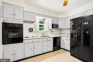 2604 Cub Hill Rd, Baltimore, MD 21234 - Photo 9