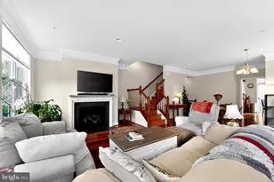 130 Linden Pl, Towson, MD 21286 - Photo 5