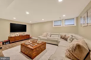 8670 Castlemill Cir, Baltimore, MD 21236 - Photo 25