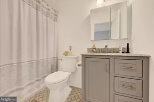 8670 Castlemill Cir, Baltimore, MD 21236 - Photo 23