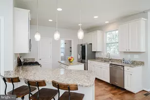 8402 Stansbury Lake Dr, Baltimore, MD 21222 - Photo 19
