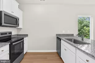 8111 Bartholomew Ct, Baltimore, MD 21206 - Photo 11