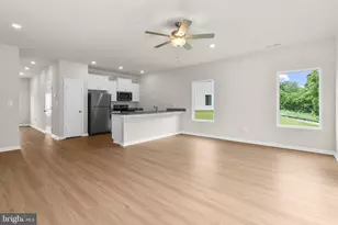8111 Bartholomew Ct, Baltimore, MD 21206 - Photo 7