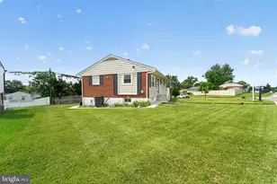 3478 Hillsmere Rd, Gwynn Oak, MD 21207 - Photo 3