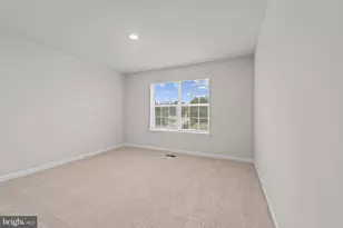 8108 Cypress Pt Dr, Rosedale, MD 21237 - Photo 17