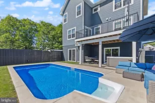 8728 Millers Island Rd, Edgemere, MD 21219 - Photo 9