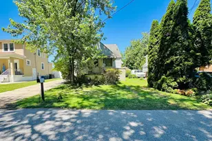 8608 Oak Rd, Baltimore, MD 21219 - Photo 3