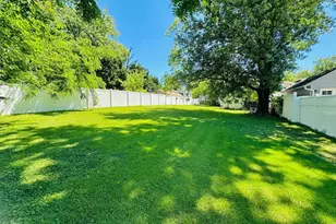 8608 Oak Rd, Baltimore, MD 21219 - Photo 29