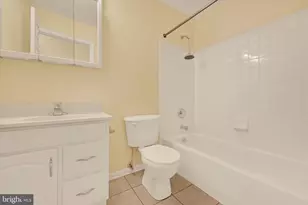 21 Box Cir, Baltimore, MD 21221 - Photo 9