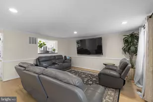 7242 Early Golden Ln, Pikesville, MD 21208 - Photo 5