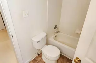 8907 Stone Creek Pl, Pikesville, MD 21208 - Photo 13