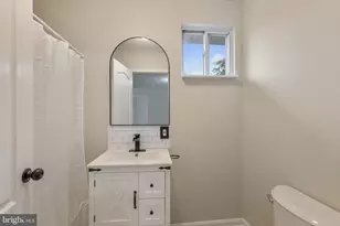 33 Bond Ave, Reisterstown, MD 21136 - Photo 15