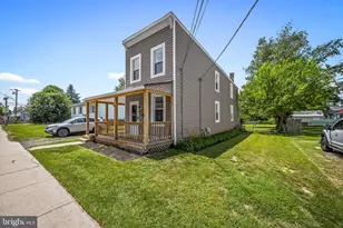 204 Mace Ave, Essex, MD 21221 - Photo 3