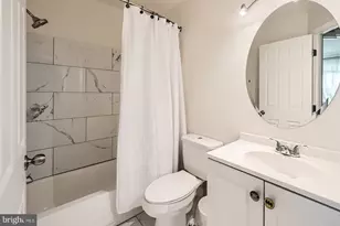2401 Kevsway Ct, Windsor Mill, MD 21244 - Photo 11