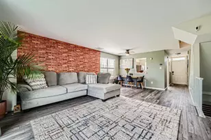 2401 Kevsway Ct, Windsor Mill, MD 21244 - Photo 9