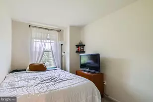 2401 Kevsway Ct, Windsor Mill, MD 21244 - Photo 17
