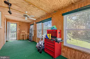 6426 Sherwood Rd, Baltimore, MD 21239 - Photo 33