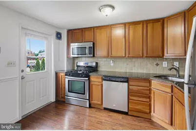 3256 Ryerson Circle, Baltimore, MD 21227 - Photo 9
