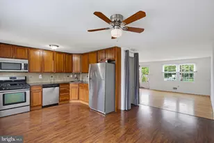 3256 Ryerson Cir, Baltimore, MD 21227 - Photo 7