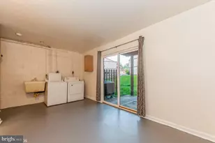 19 Mooring Ct, Essex, MD 21221 - Photo 25