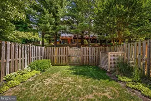 625 Lavenham Ct, Lutherville Timonium, MD 21093 - Photo 23