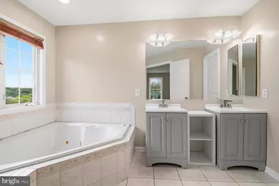 4945 Hazelwood Avenue, Baltimore, MD 21206 - Photo 37